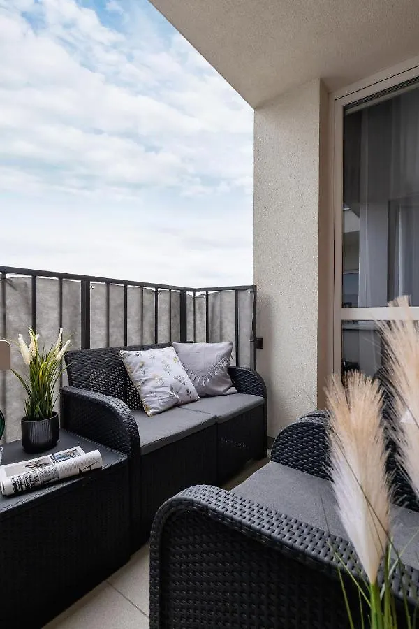 Osiedle Avia Harmonious Apartment With Balcony Cracow By Renters Prestige Kraków